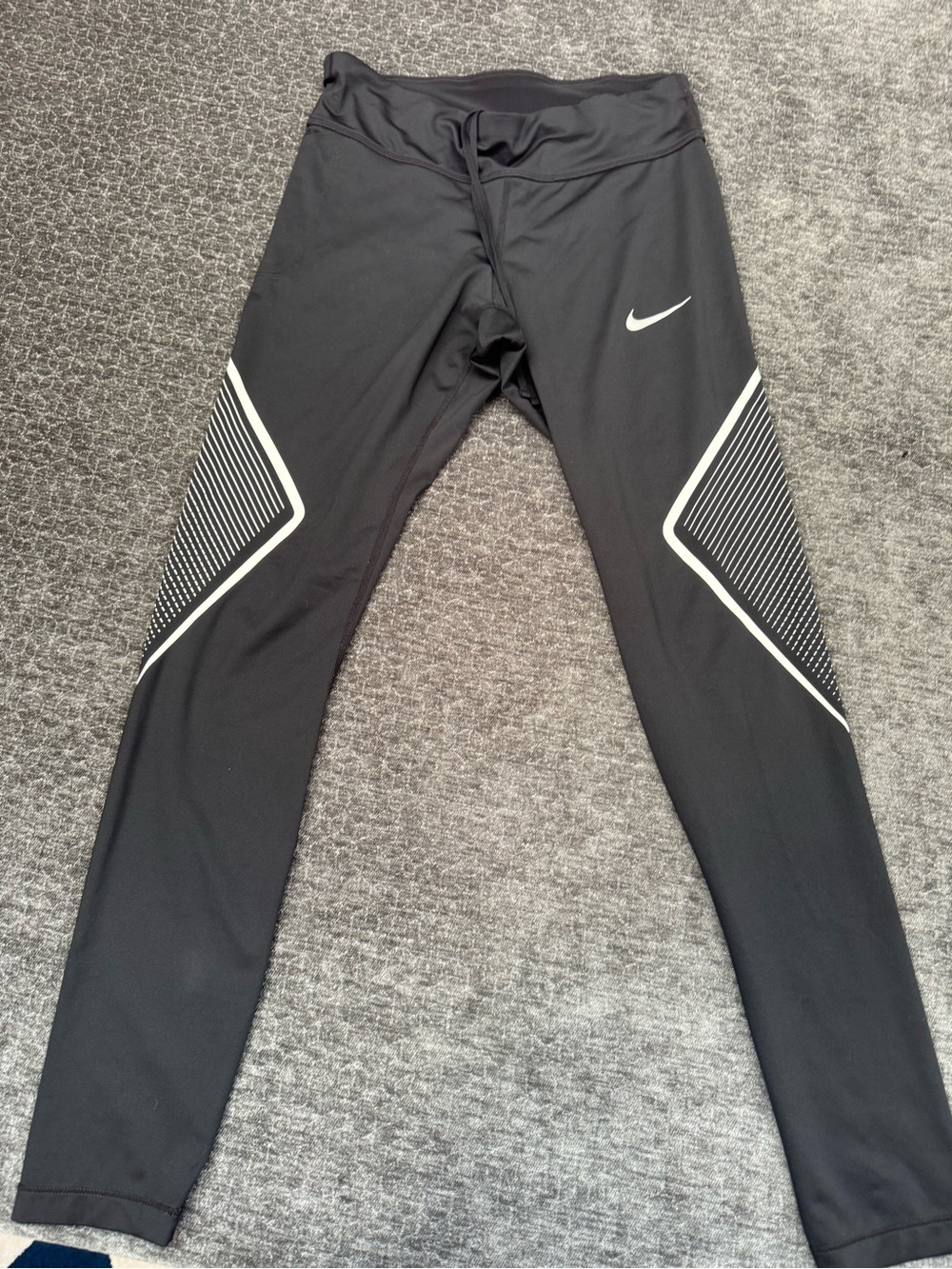 Nike Black Kids' Athletic Leggings with White Reflective Panels